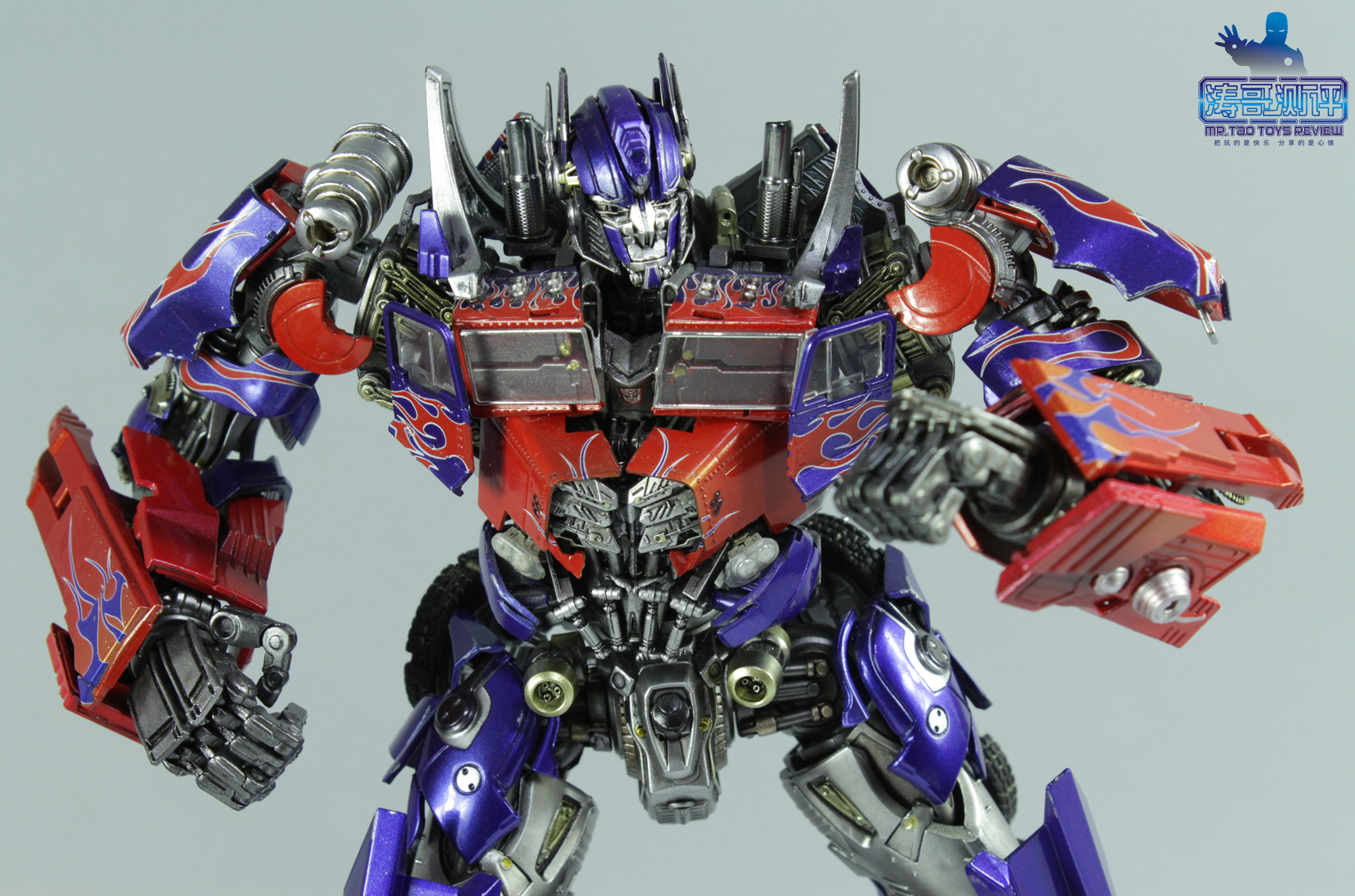 涛哥测评变形金刚3a,国产变形金刚3u级飞翼擎天柱