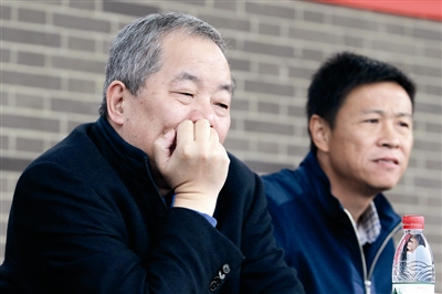 没钱还坚持投资足球的这些中超球队老板，比许家印更值得人们尊敬