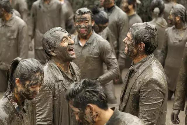 绝地逃亡武打片段,绝地逃亡电影打斗