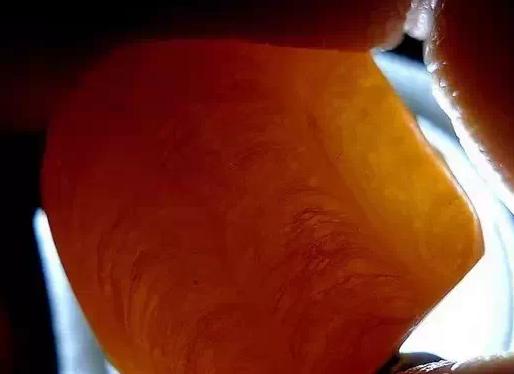 一般仿制蜜蜡的是什么东西,从哪几个方面鉴定蜜蜡的好坏