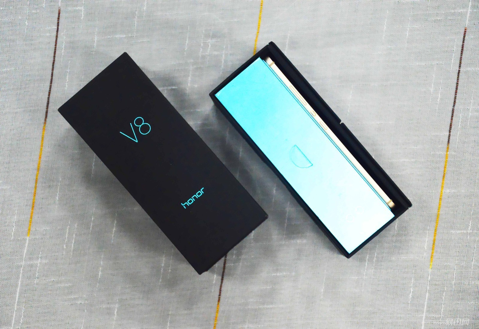 感受v8,荣耀v8华为功能