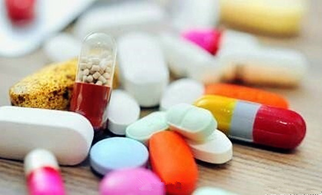 一岁三个月宝宝一夜都没尿正常吗,一岁宝宝一整夜没尿