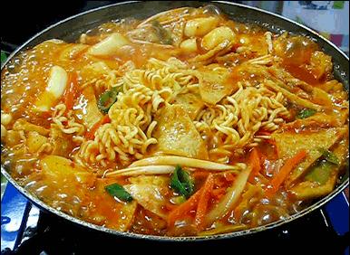 深夜饿了怎么办解馋,深夜饿了点外卖