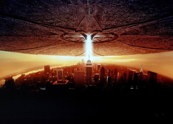 独立日外星人入侵视频,独立日2外星人入侵地球电影