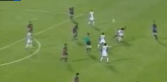 加纳乔倒钩破门足球小将,足球小将双人倒钩破门视频