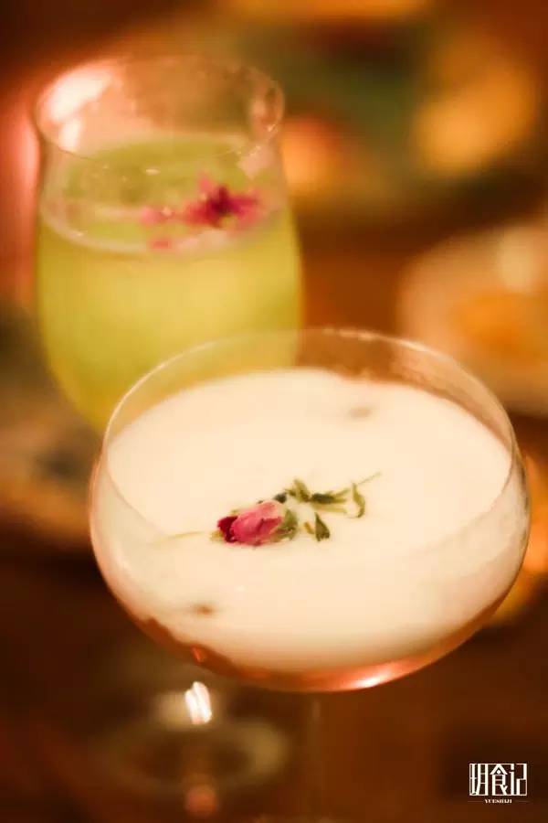 黑夜是孤独的寂静的,夜是孤独的也是美好的