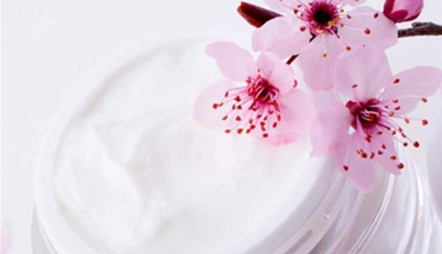 经期皮肤如何补水护肤,经期如何护理皮肤最好