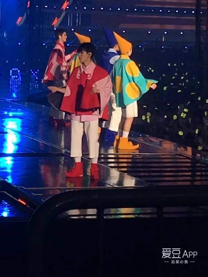 exo三巡letoutthebeast,exo三巡名场面控场完整版