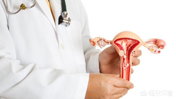 月经来时大血块就像小便一样，用什么方法可以快速止血？