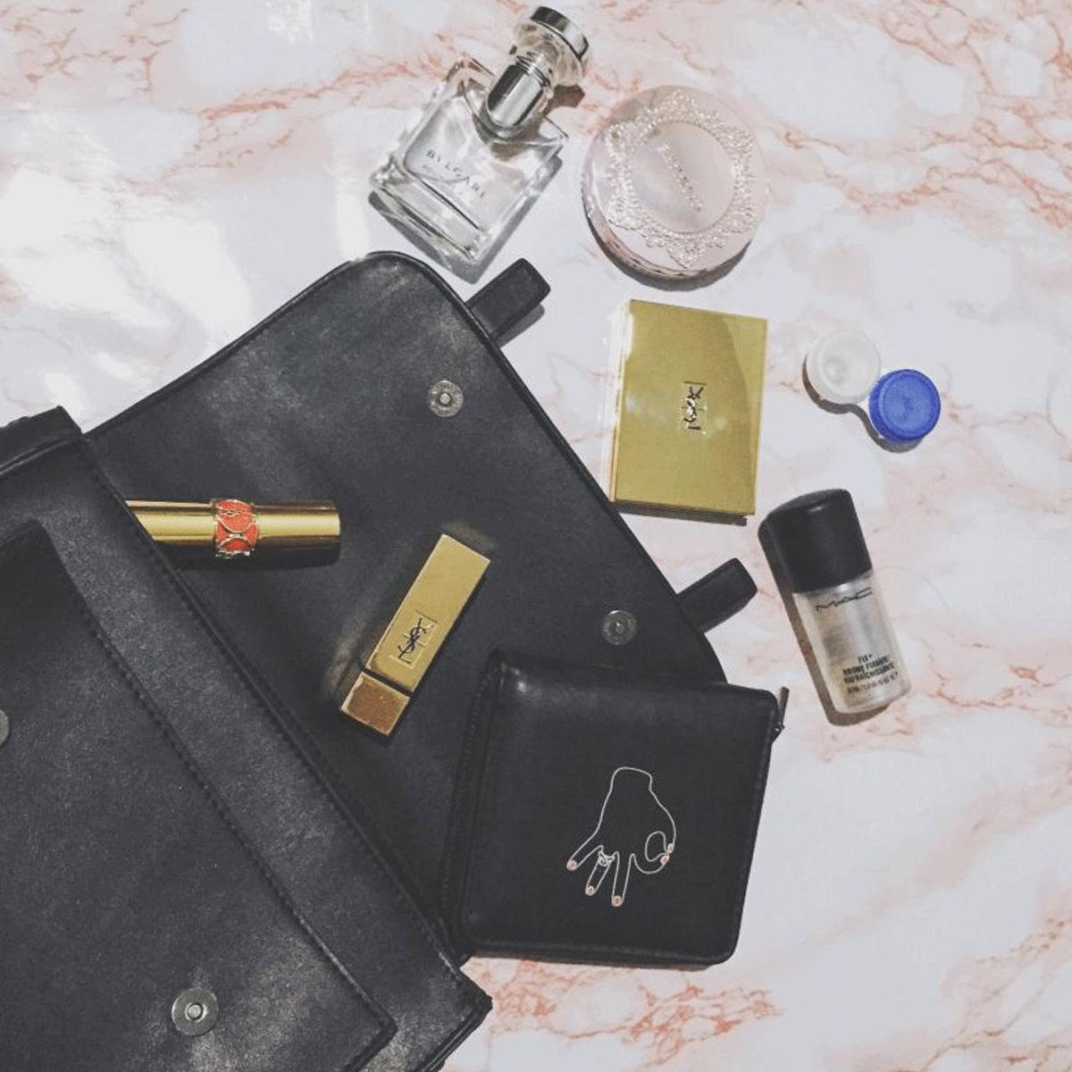 粉丝寄来的包,粉丝寄来了一箱包包