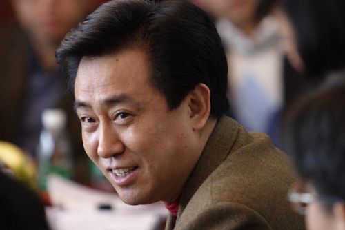 中国体育明星年薪前十名,张近东王健林谁更有钱