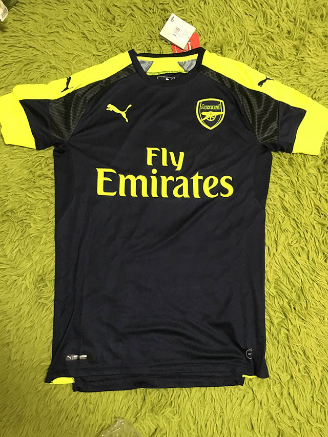 阿森纳20-21第二客场球衣,2016-17阿森纳主场球衣