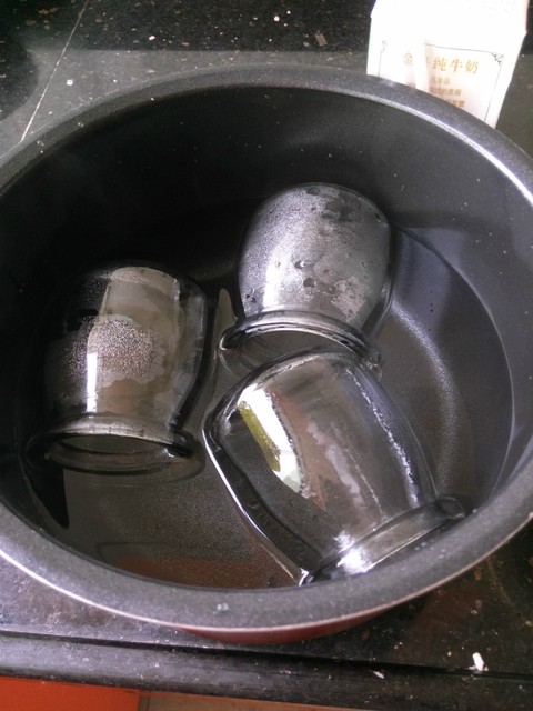 不用烤箱也可以做的酸奶食品,在家制作酸奶可以不用放微波炉吗