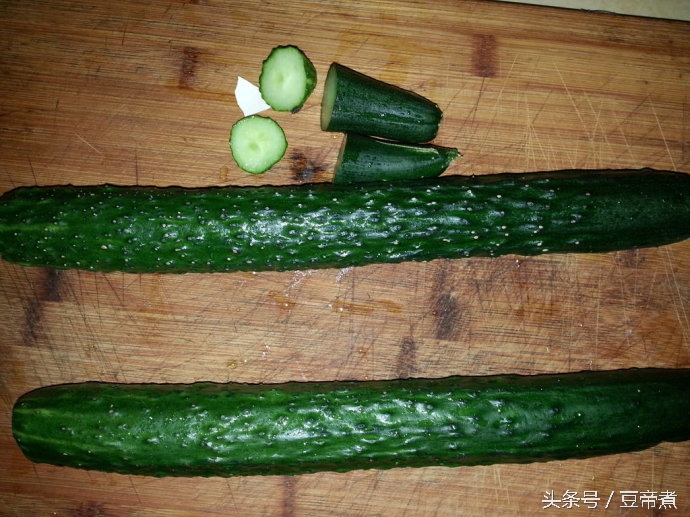 怎样凉拌黄瓜不放辣椒才好吃,凉拌黄瓜和木耳最好吃的做法