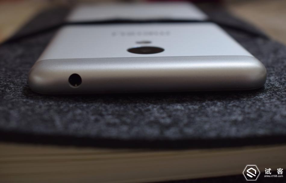 魅蓝3青年良品参数,魅蓝3s标准版评测