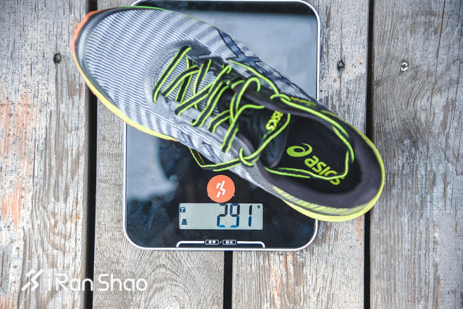 TopX|硬碰硬较量四款主流缓冲跑鞋横评对比