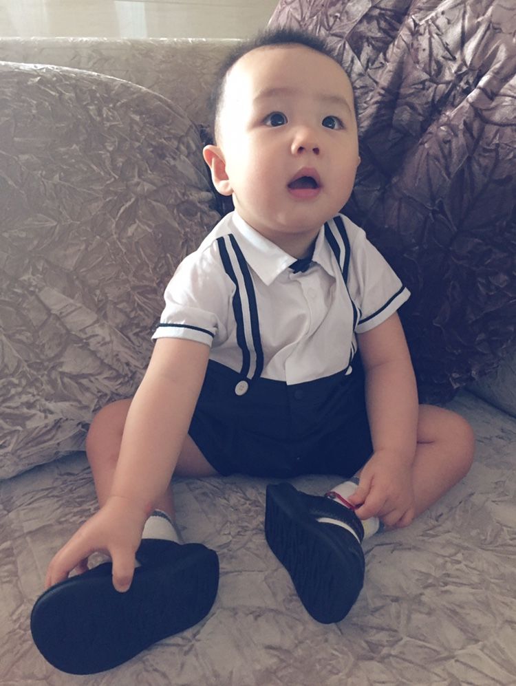 又到了一年一度童装清仓季,童装清仓海外