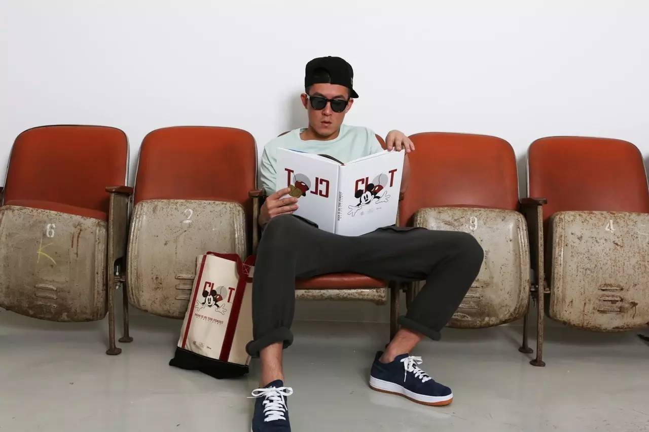 除了以最屌的姿势上热搜,他还创立了这样一个品牌!