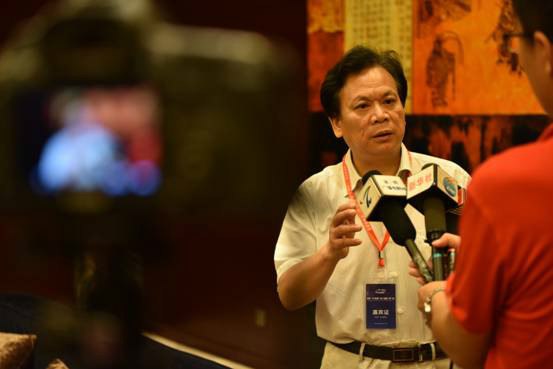 超多美图慎入！开神车，走丝路，这些不可思议的美景就在中国！