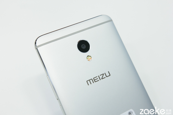 魅蓝e2开箱上手体验,魅蓝e简单小评测