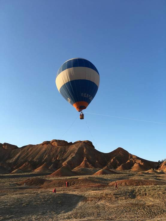 超多美图慎入！开神车，走丝路，这些不可思议的美景就在中国！