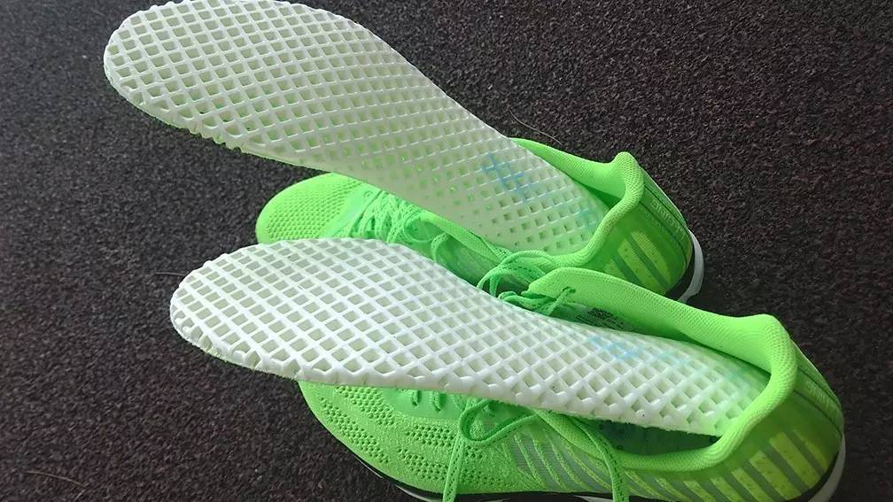 李宁轻跑13代,李宁13值不值得入手