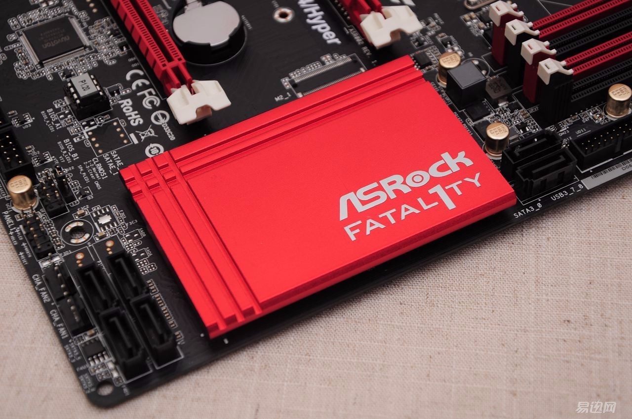 据说这板子和机箱搭配能释放洪荒之力