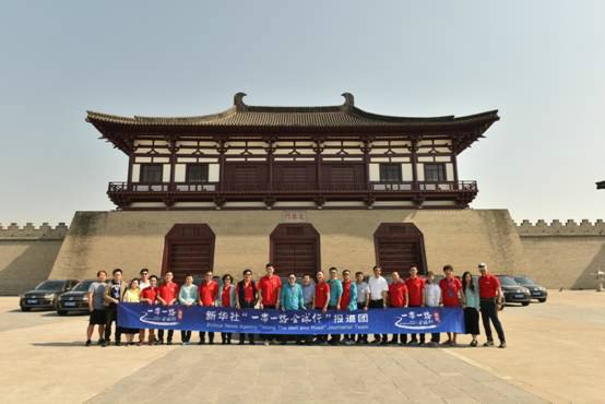 超多美图慎入！开神车，走丝路，这些不可思议的美景就在中国！