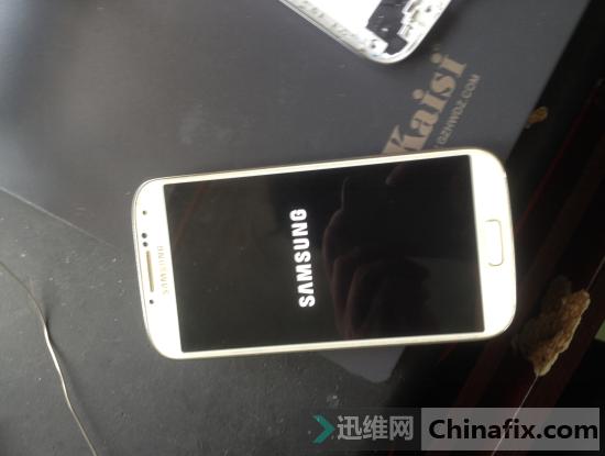 三星s4充不上电怎么办,三星s4充电震动不开机