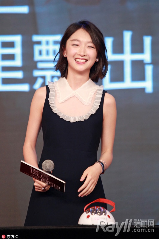 baby最惊艳的穿衣,baby大红裙超惊艳