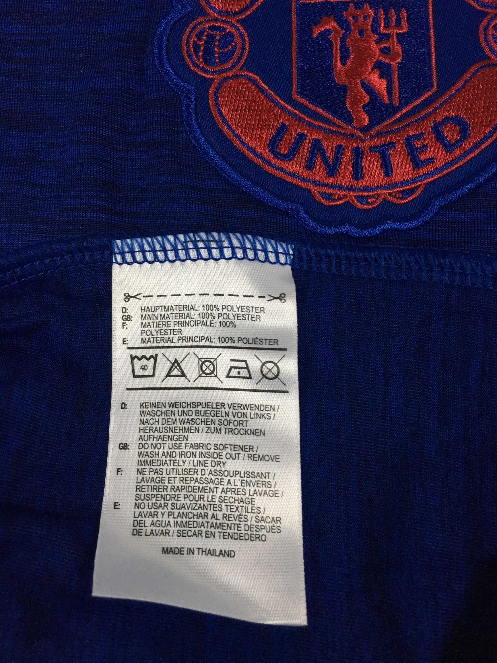 曼联历年客场球衣一览图阿迪达斯,曼联16-17赛季客场球衣