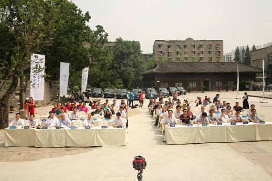 超多美图慎入！开神车，走丝路，这些不可思议的美景就在中国！