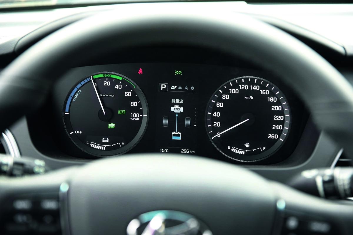 索纳塔九代2.0混动领先版,北京现代第九代索纳塔试驾