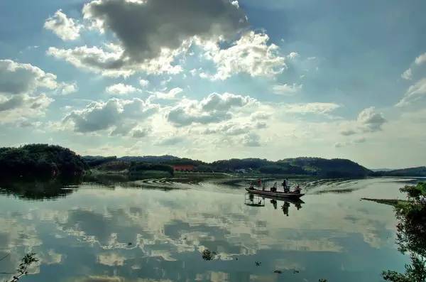 最新长沙旅游推荐,去长沙旅游必去的景点有哪些