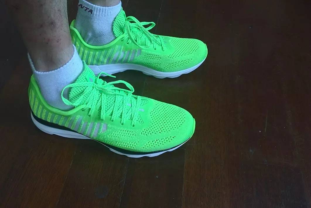 李宁轻跑13代,李宁13值不值得入手