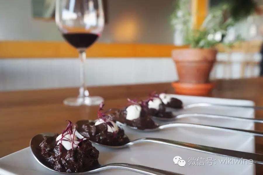 新手喝葡萄酒怎么喝,新手葡萄酒知识培训