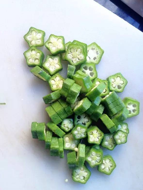 秋葵老了长啥样,秋葵怎样做最好吃