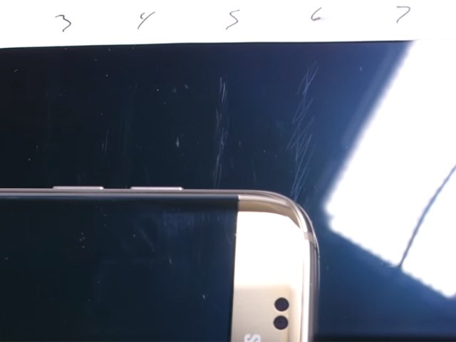 三星note10屏幕防刮测试,三星note7防水测试