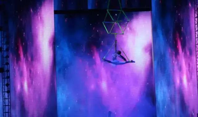 这个夜晚不平凡,从此注定不平凡