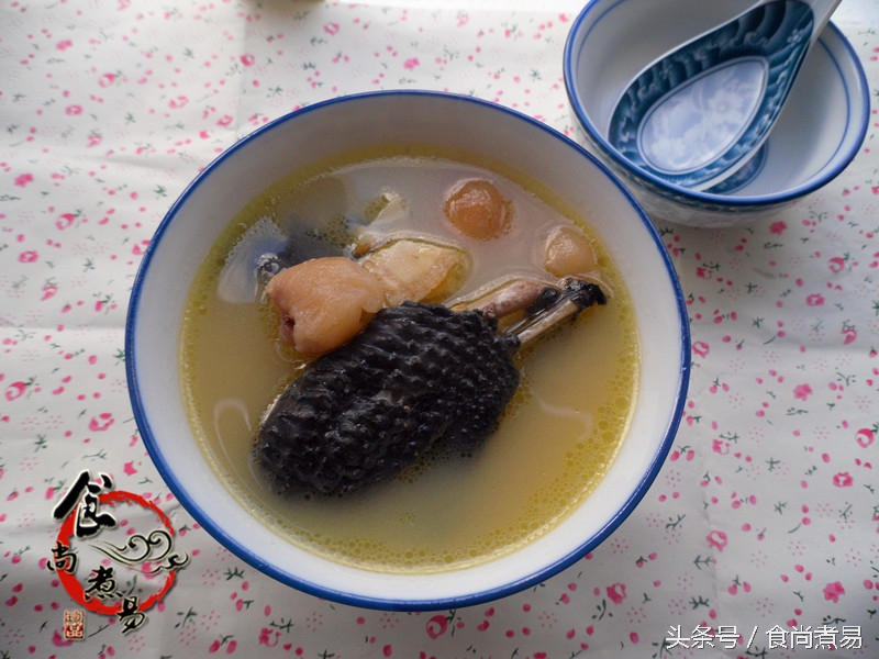 好多人嫌它乌漆墨黑,配上这几味中药材煲汤,益气补血就属它!