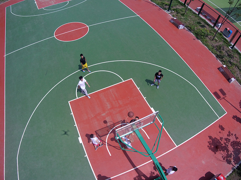 小米无人机有多厉害视频,小米年轻人的第一台轰炸机