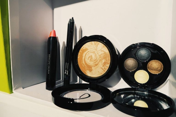 加拿大推荐化妆品牌,加拿大化妆品牌有哪些