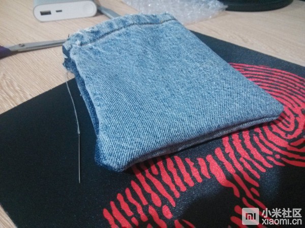 牛仔裤diy旧物改造包包,手工牛仔裤改造收纳挂袋