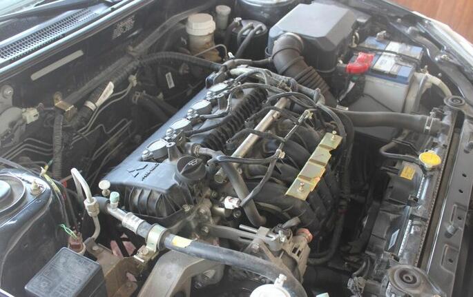 10年东南v3菱悦手动真实驾驶感受,老款菱悦v3灯光高低调整