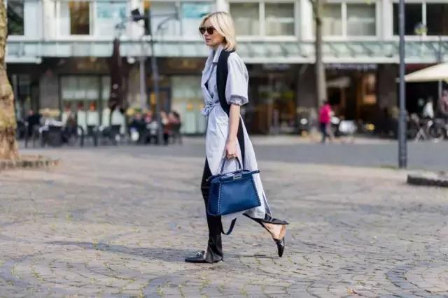 自从穿上这些拖鞋，就是那么自信