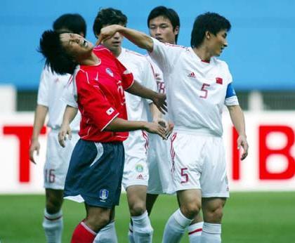 足坛打架最厉害的人,足坛十大冲突排名第一名