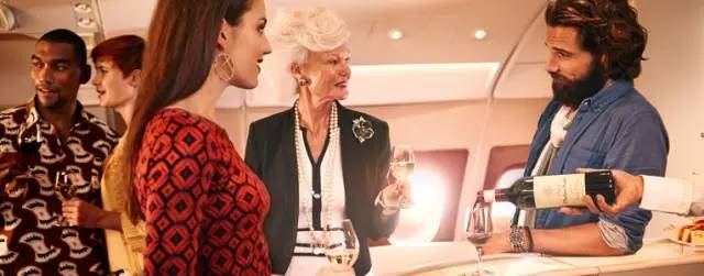 喝垮航空公司，那些坐飞机头等舱的人，他们都喝什么酒呢？