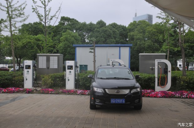 跑了13万公里的比亚迪e6值得买吗,比亚迪电车第一批车主用车情况