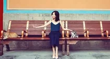 从南都首席到90万教徒,“买神”黎贝卡:朋友就是朋友,不是资源