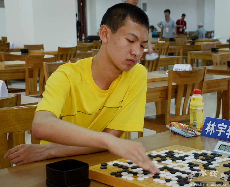 甘肃省第三届中学生运动会8月9日比赛掠影,组图